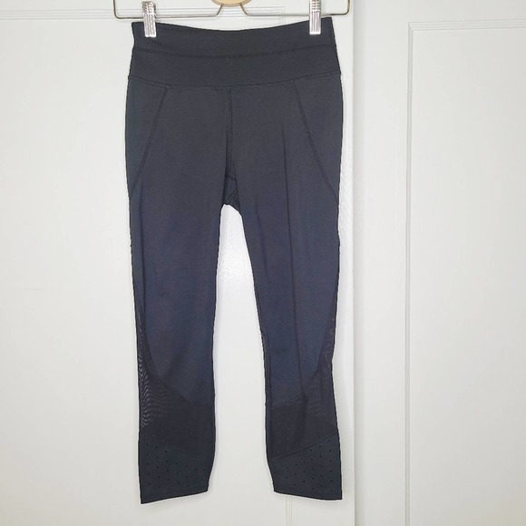 Athleta Laser Sonar Capri Mesh Leggings - Picture 2 of 7